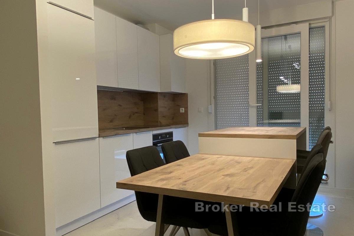 Komfortowe dwupokojowe mieszkanie w doskonałej lokalizacji