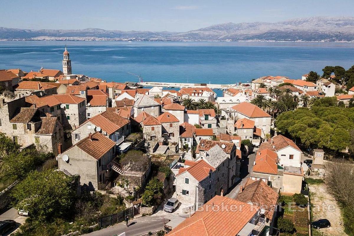 Steinhaus in Meeresnähe