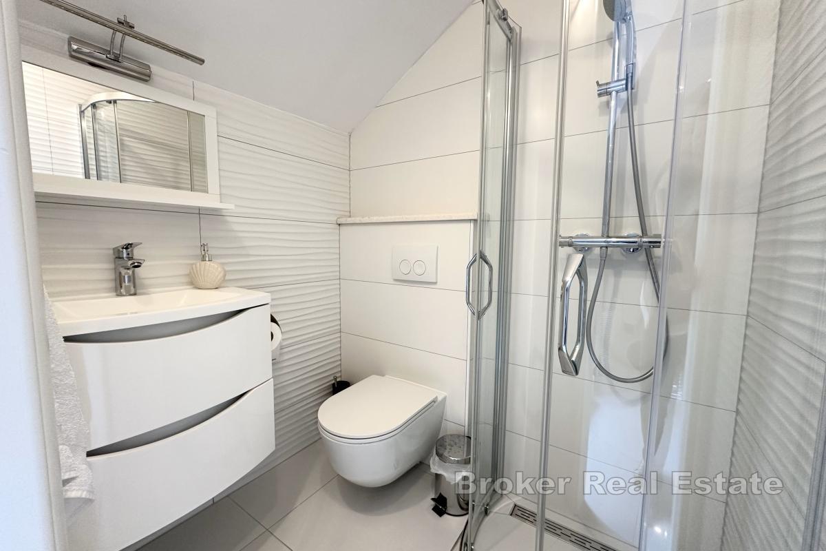 Steinhaus in Meeresnähe