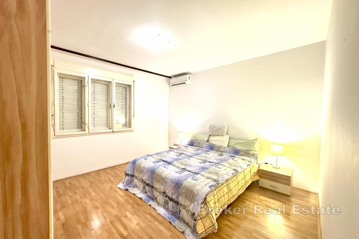 Dwupokojowe mieszkanie z przestronnym ogrodem