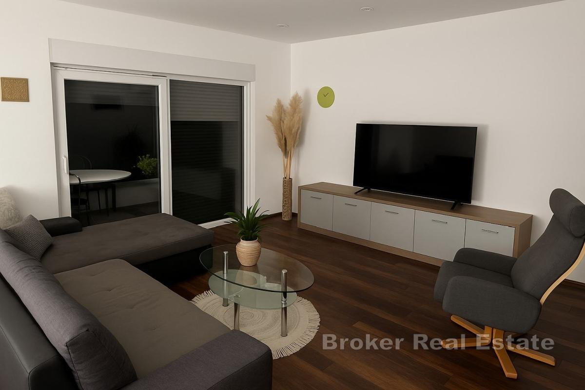 Novosagrađena kuća u Naklicama, nadomak Omiša