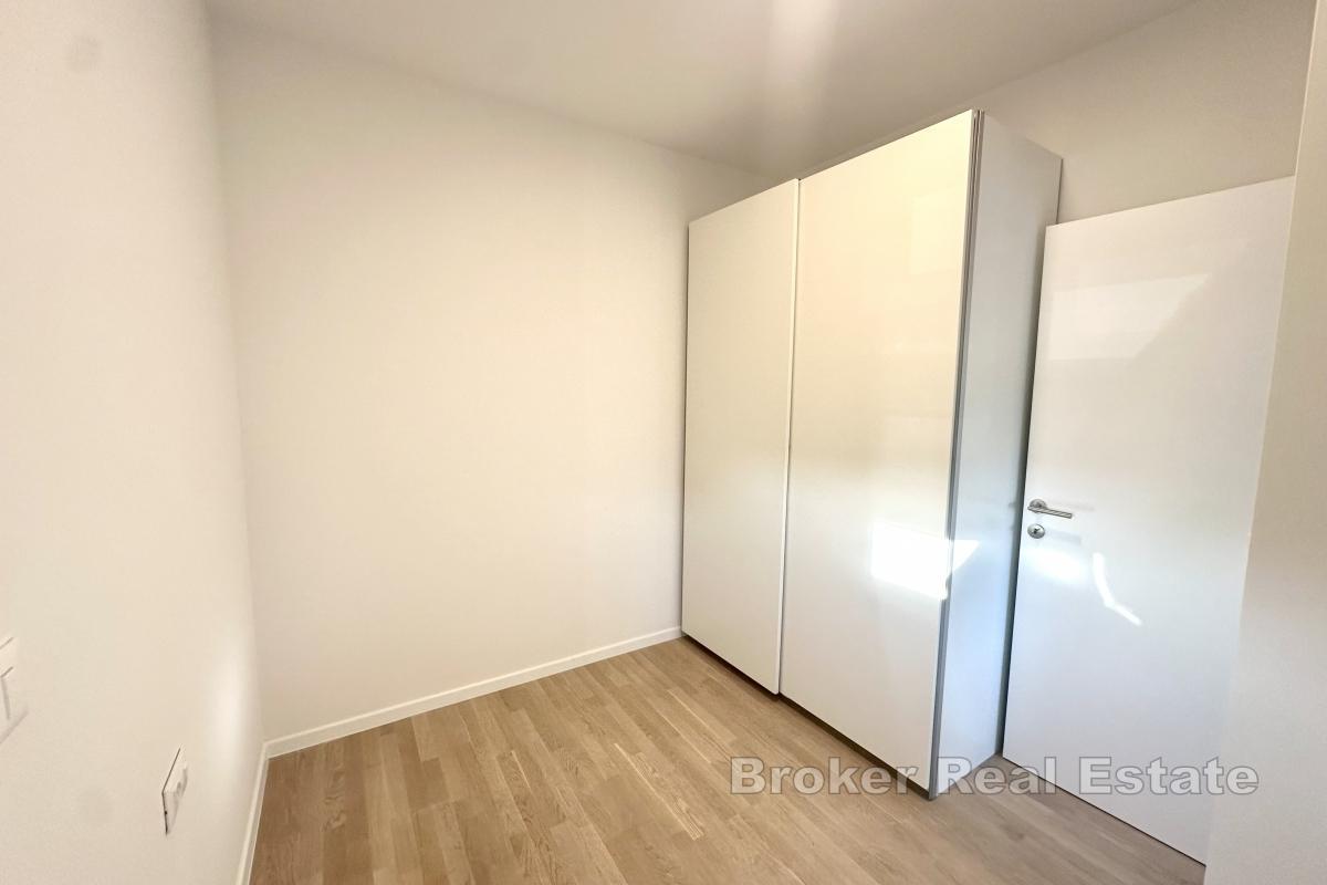 Svijetao i prostran trosoban stan na odličnoj lokaciji