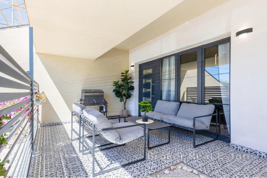 Dvoupokojový apartmán s bazénem a zahradou