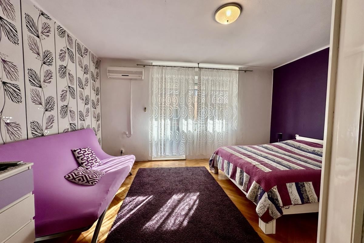 001-2049-76-Split-Manus-One-bedroom-apartment-near-the-center-for-sale