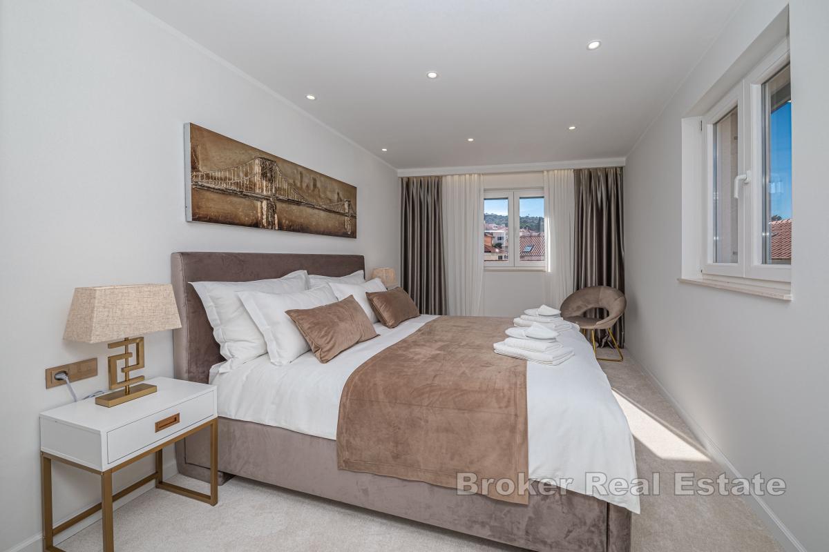 Solrik byleilighet med åpen utsikt