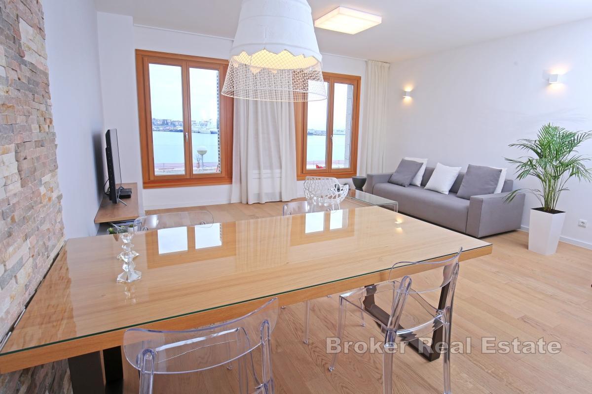 Elegant tvårumslägenhet med jacuzzi