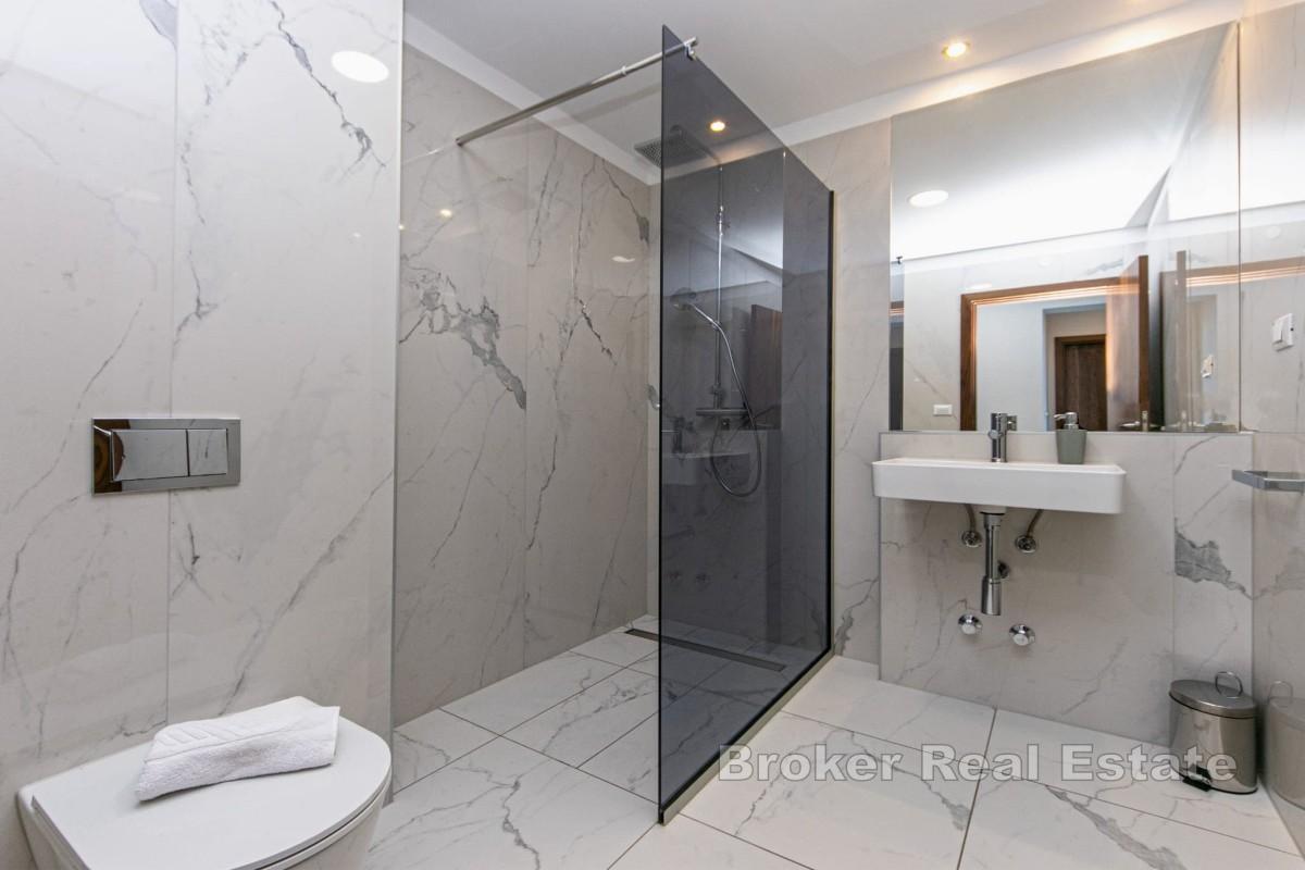 Penthouse z panoramicznym widokiem na morze