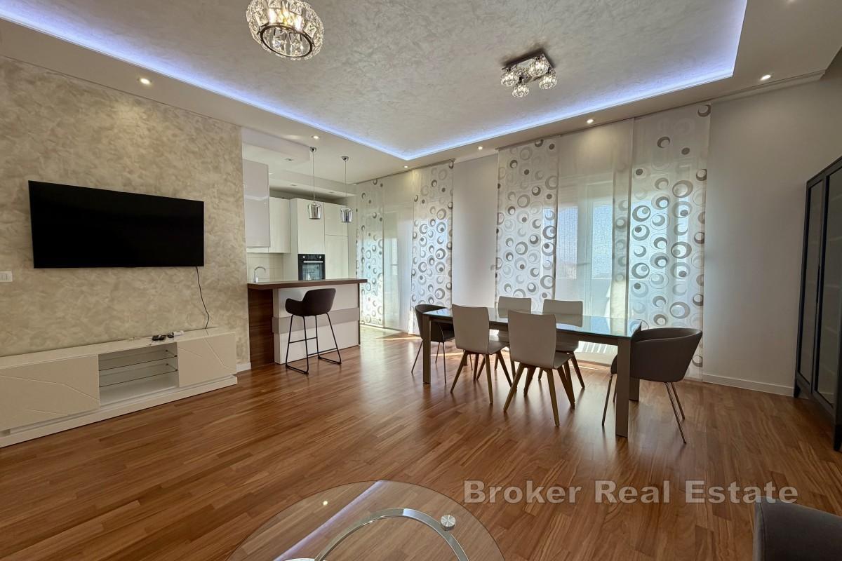 Třípokojový apartmán s otevřeným výhledem na moře