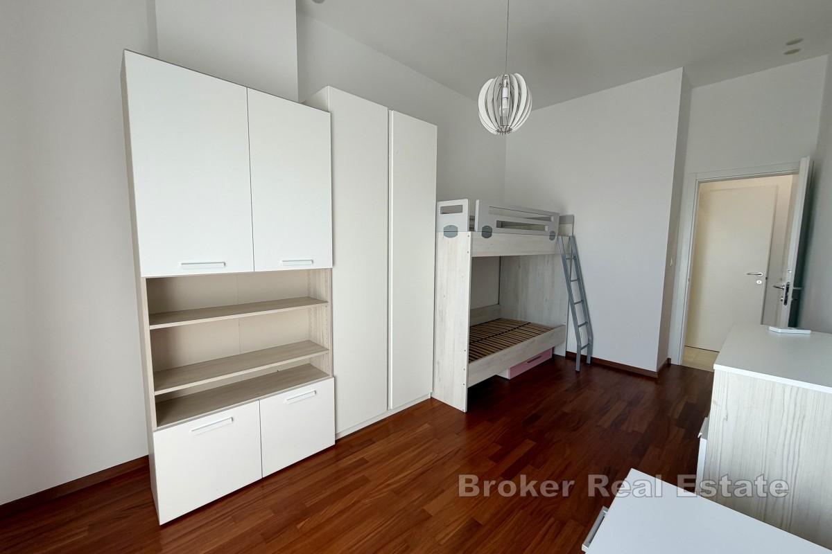 Třípokojový apartmán s otevřeným výhledem na moře