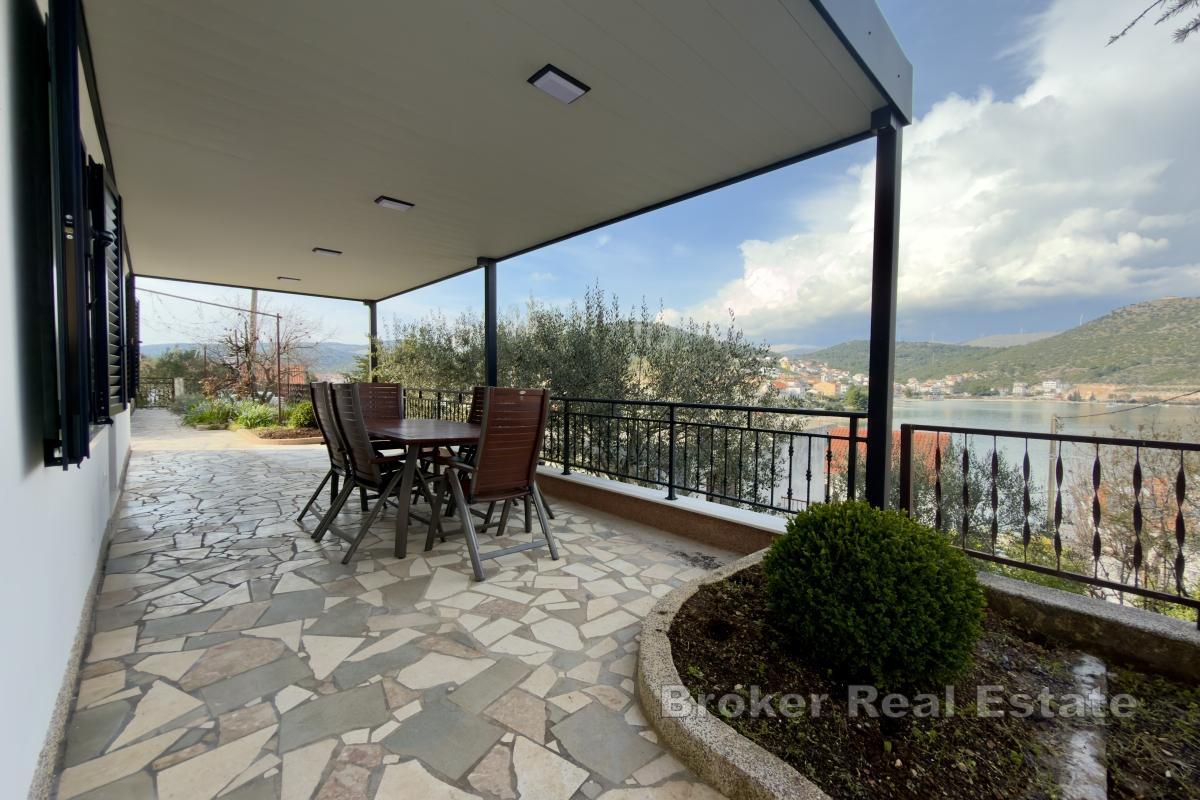 Tre appartamenti con vista mare