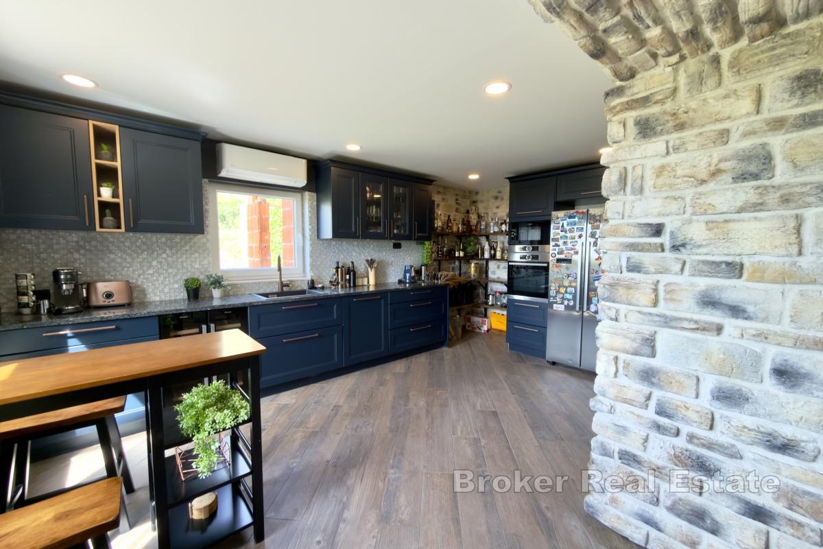 Dům s otevřeným výhledem a velkým potenciálem