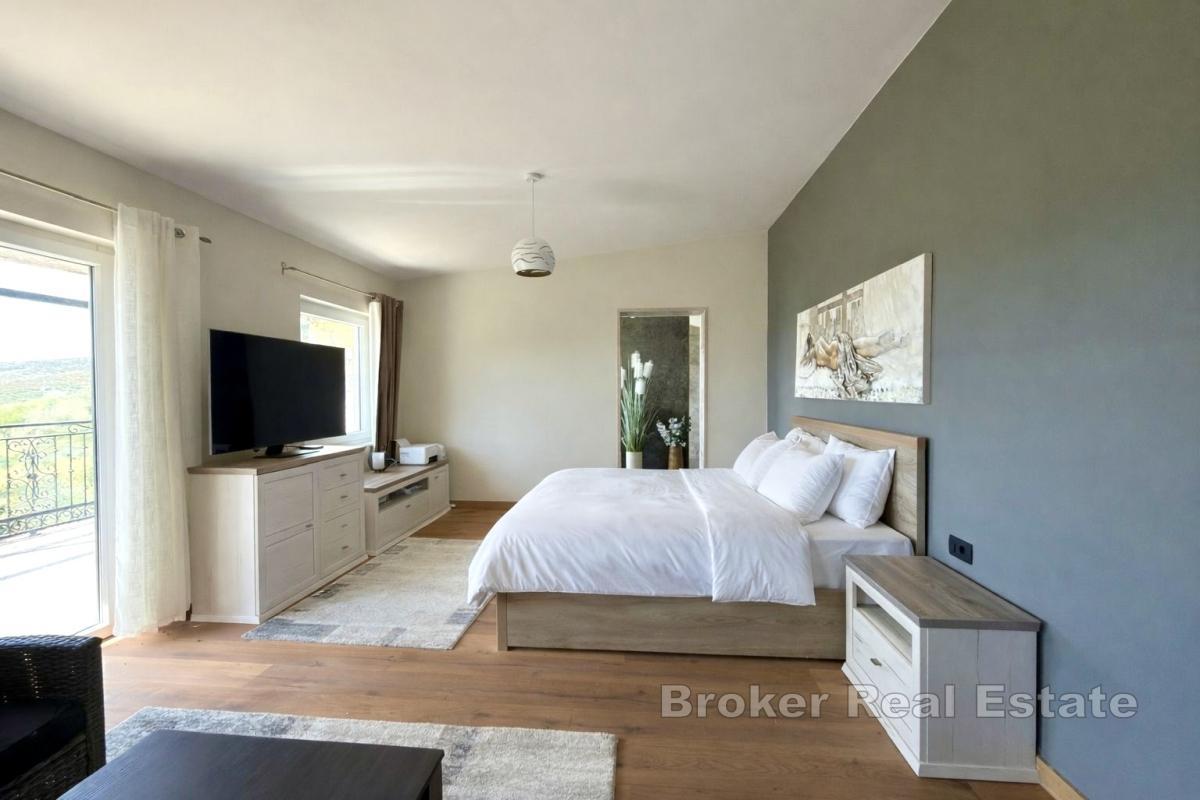 Haus mit freiem Blick und großem Potenzial