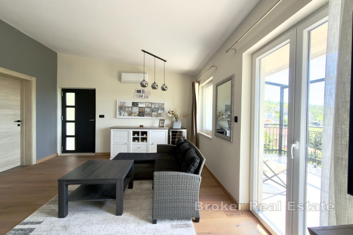 Haus mit freiem Blick und großem Potenzial