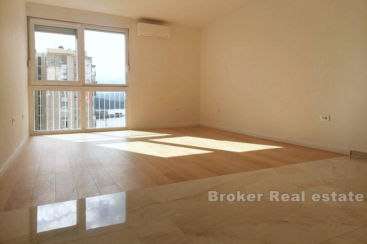 Dwupokojowy apartament w doskonałej lokalizacji z widokiem na morze