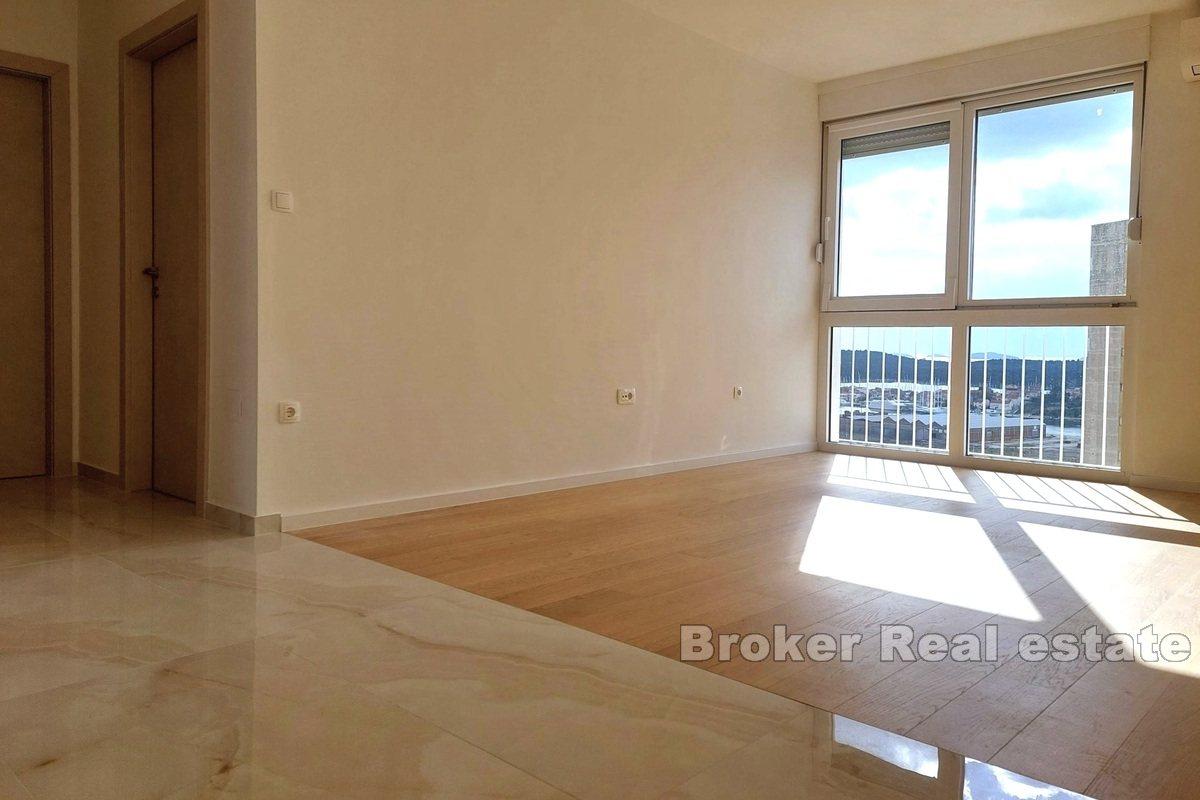 Appartamento con due camere da letto in posizione privilegiata con vista mare