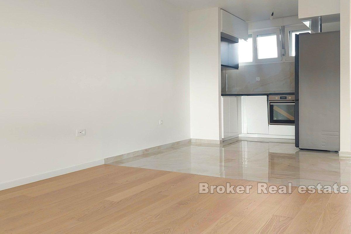 Appartamento con due camere da letto in posizione privilegiata con vista mare