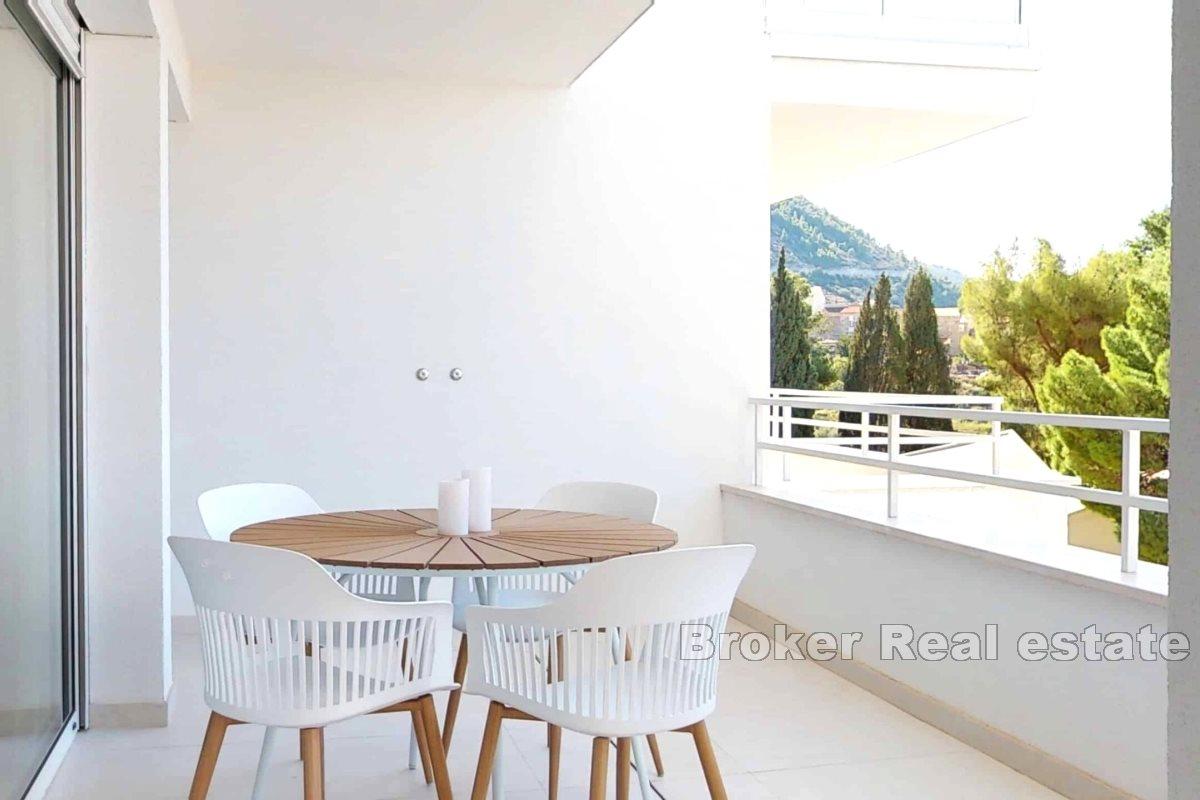 Apartment with a spacious terrace and a view