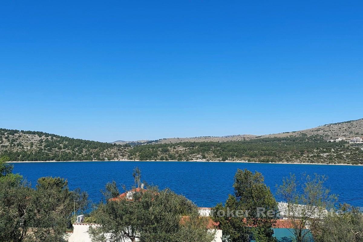 Apartmanska kuća uz obalu