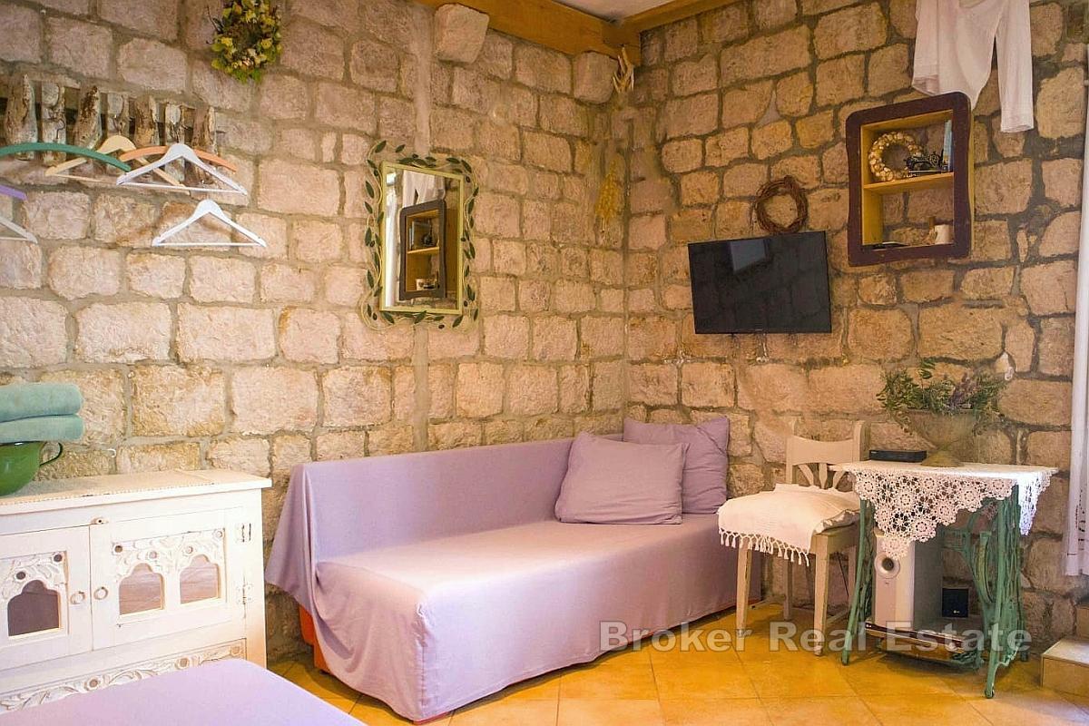 Steinhus med 250 års historie