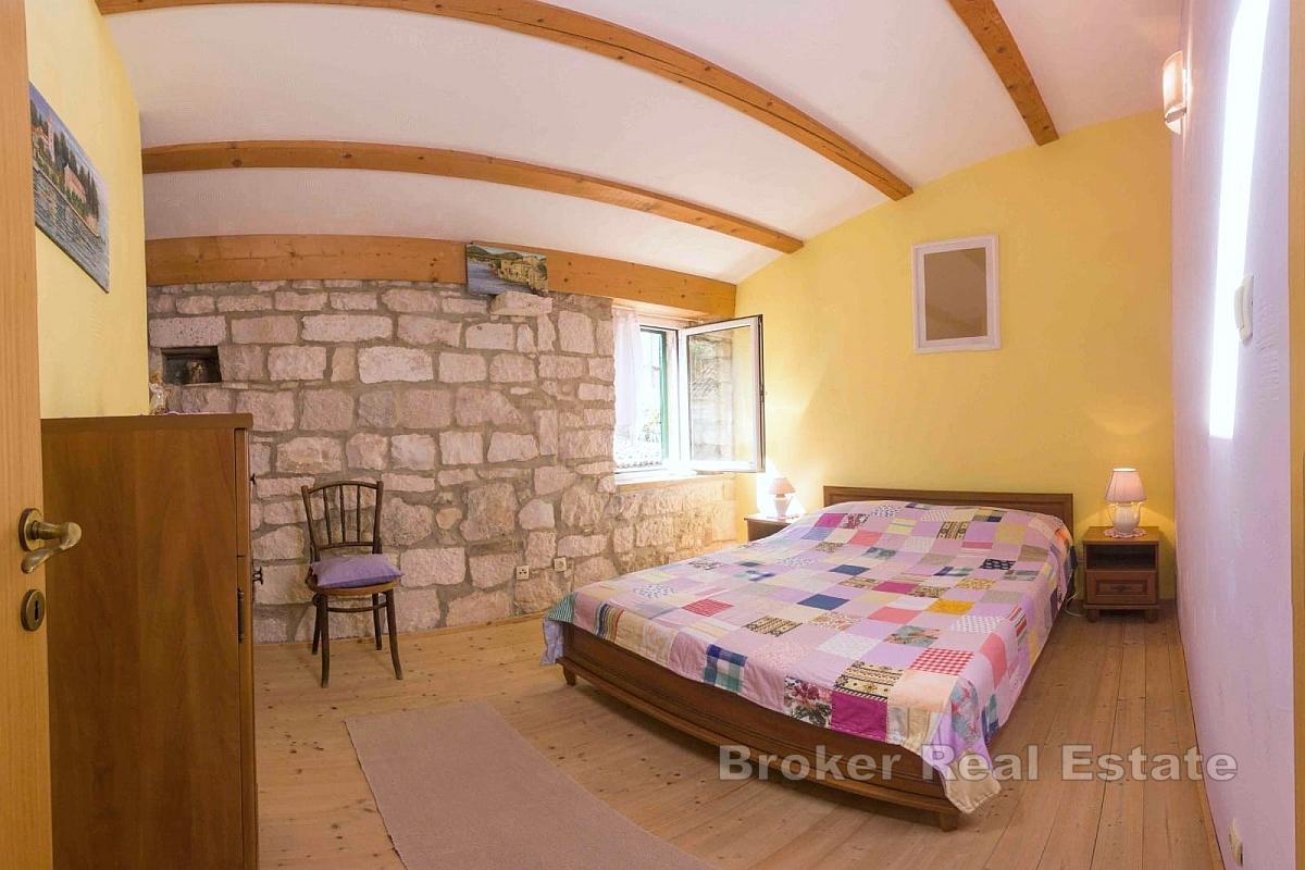 Steinhus med 250 års historie