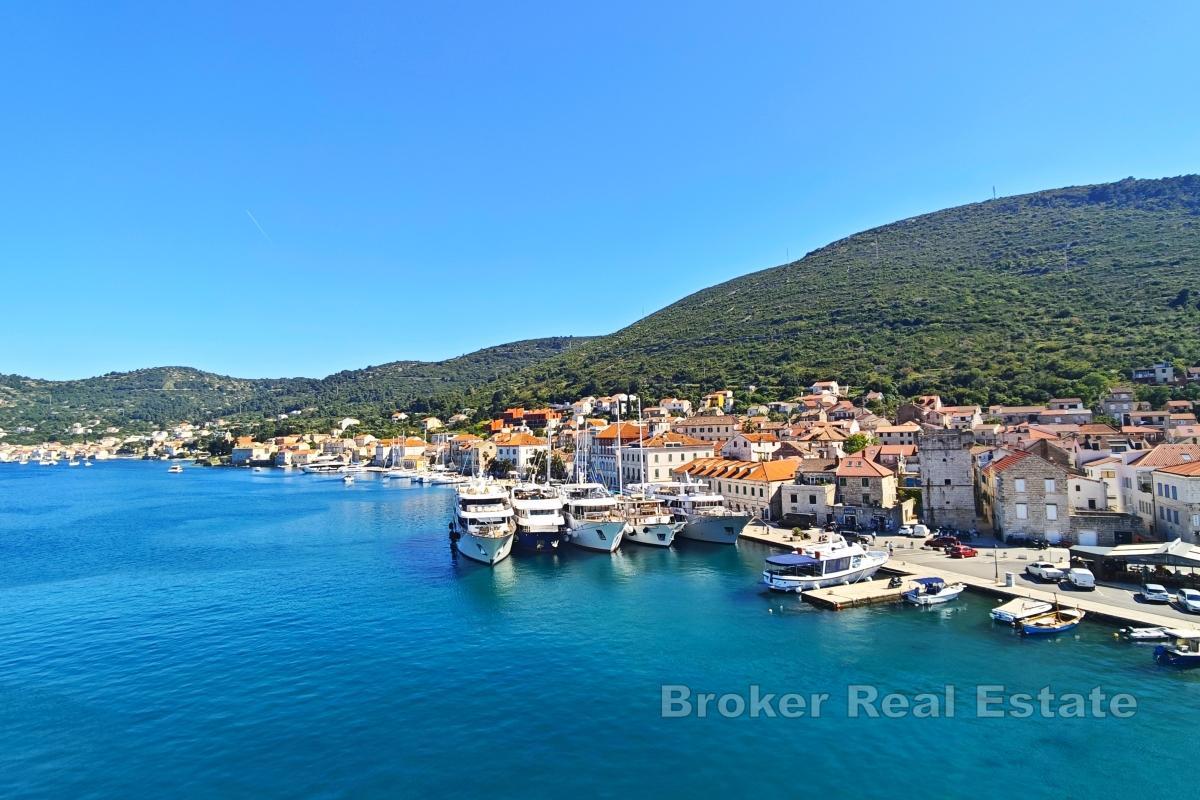 Steinhus med 250 års historie