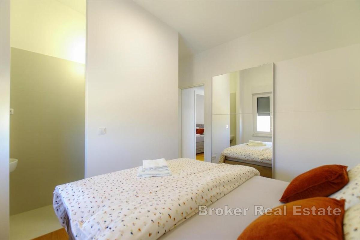 Apartament z tarasem i garażem, blisko morza