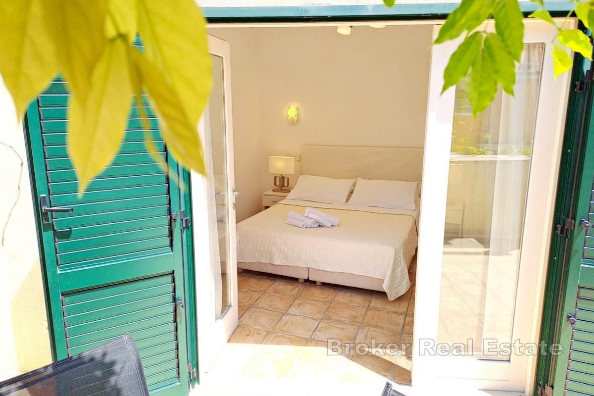 Etaža s dvije jedinice i terasom u povijesnoj jezgri