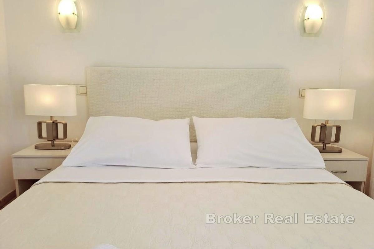 Etaža s dvije jedinice i terasom u povijesnoj jezgri