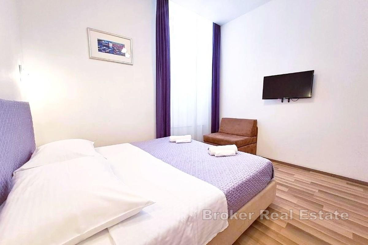 Etaža s dvije jedinice i terasom u povijesnoj jezgri