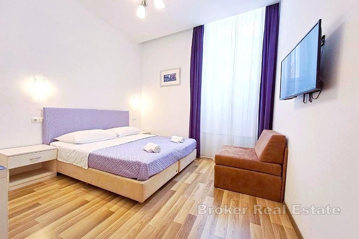 Etaža s dvije jedinice i terasom u povijesnoj jezgri