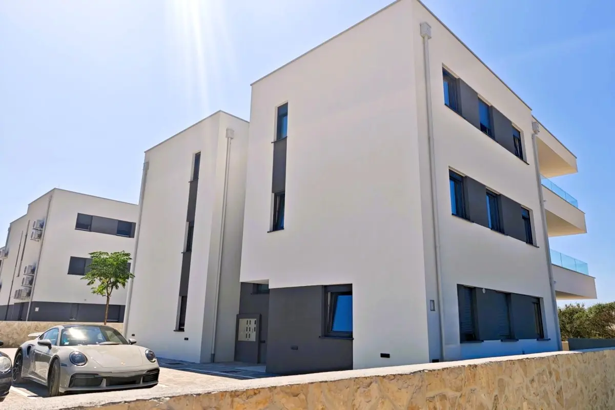 001-2051-30-island-pag-apartment-with-terrace-for-sale