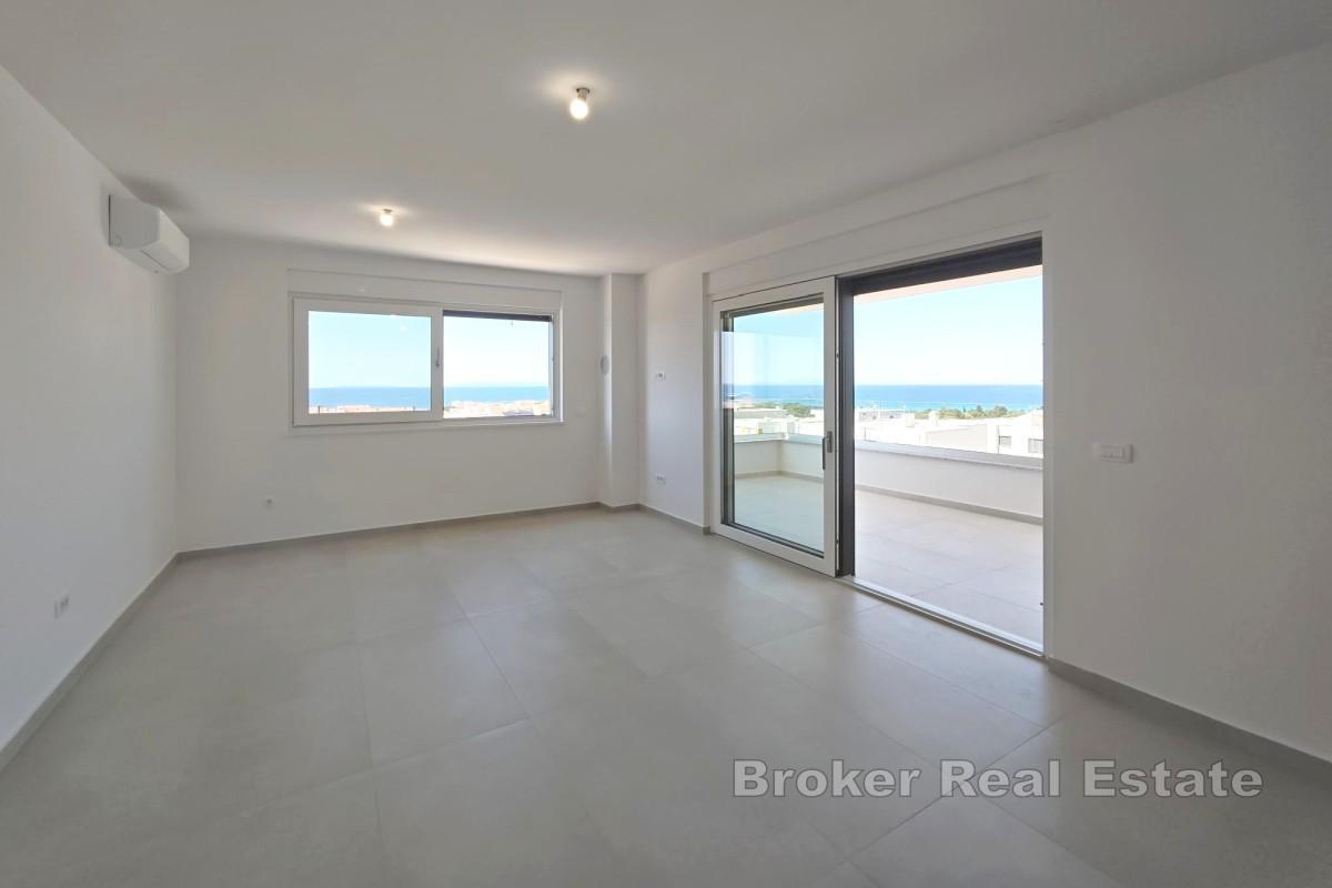 Nybygg - leilighet med havutsikt og parkering