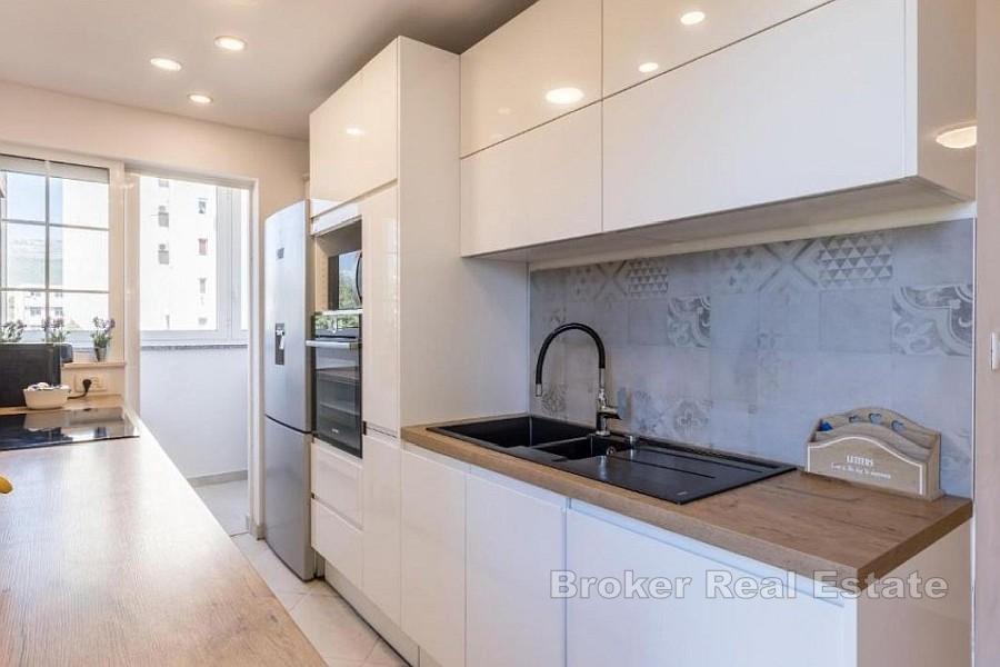 Przestronne i jasne mieszkanie z loggią i balkonem