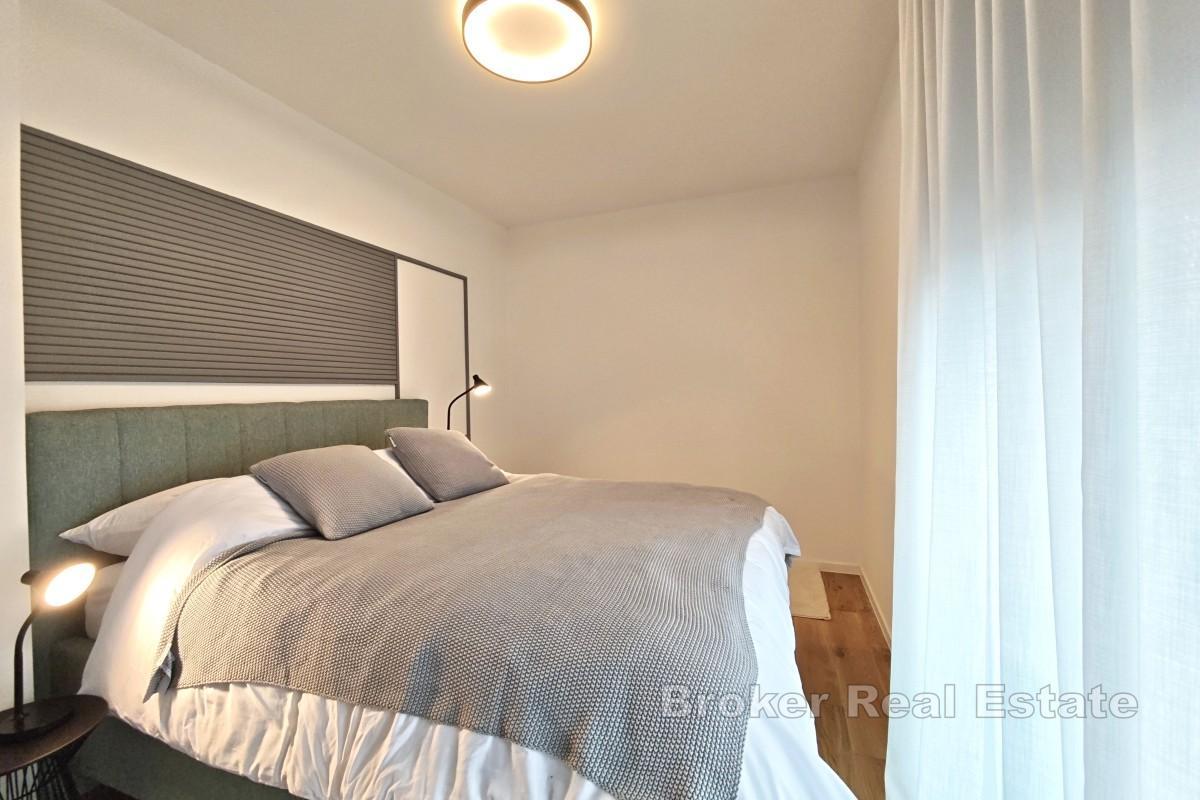 Luxusný penthouse s dvoma terasami a parkovacími miestami