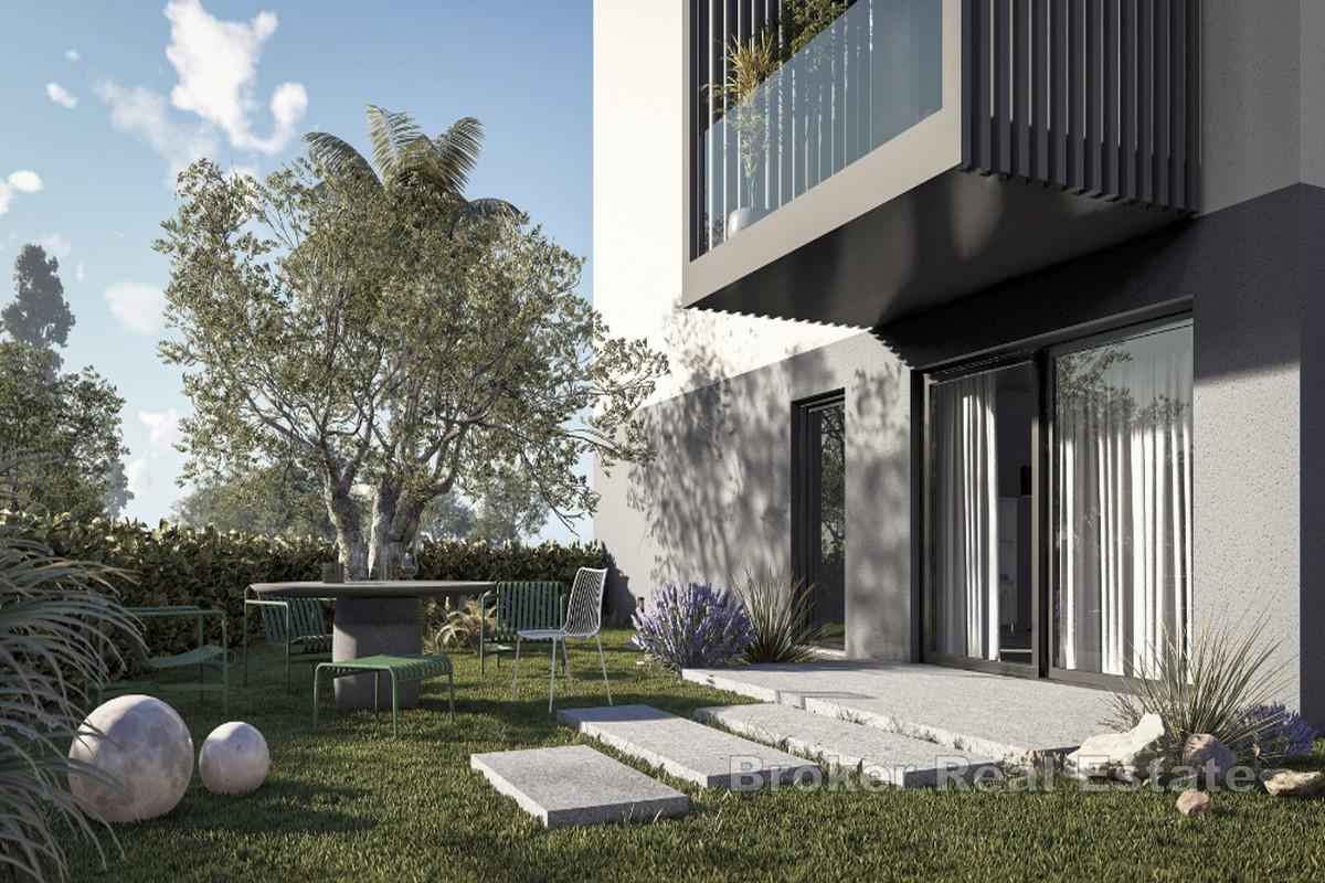 Novostavba - moderný byt so záhradou