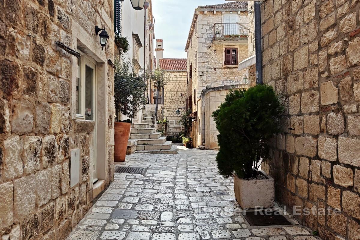 Spazio commerciale in ottima posizione