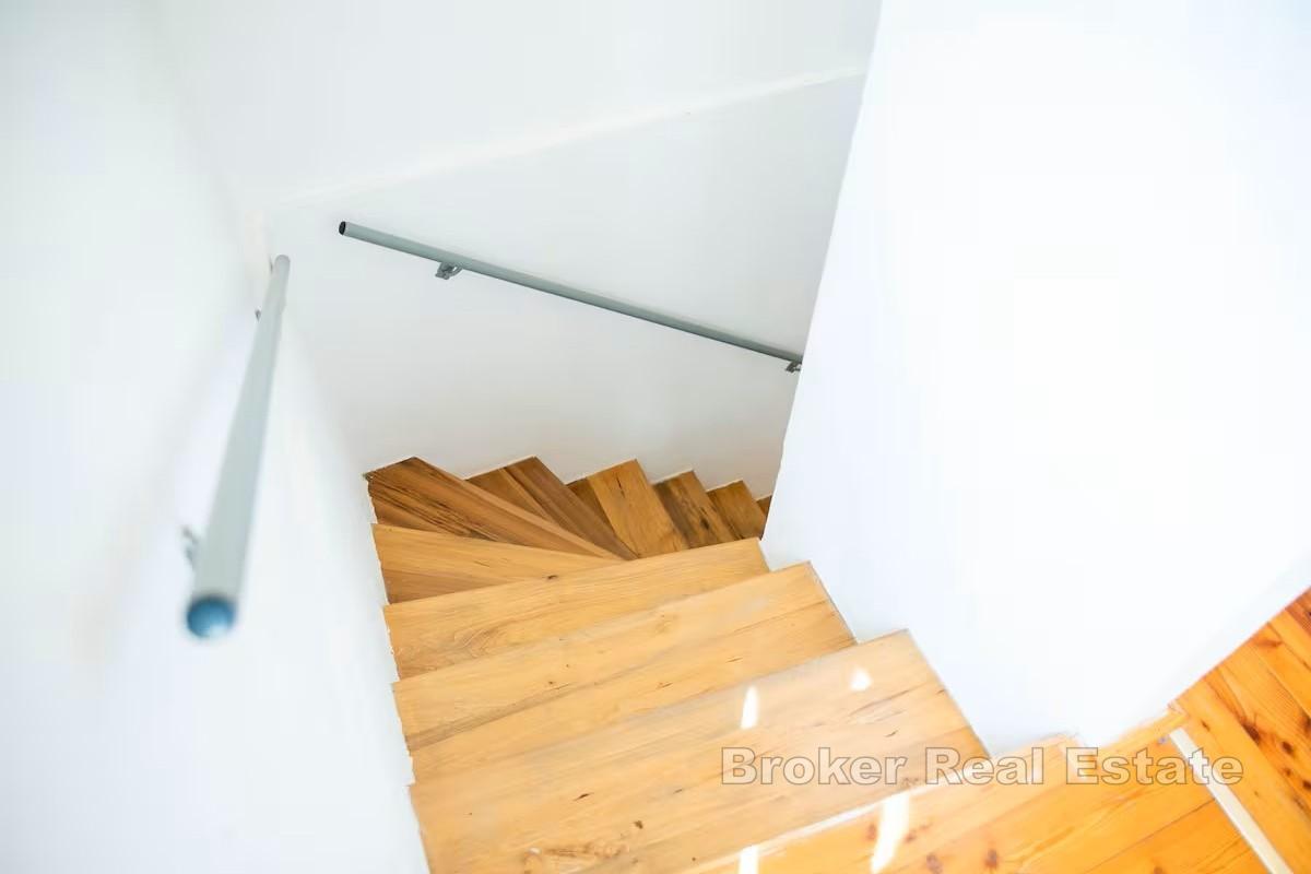 Maison en pierre dans un quartier calme - proche de la plage et des commodités