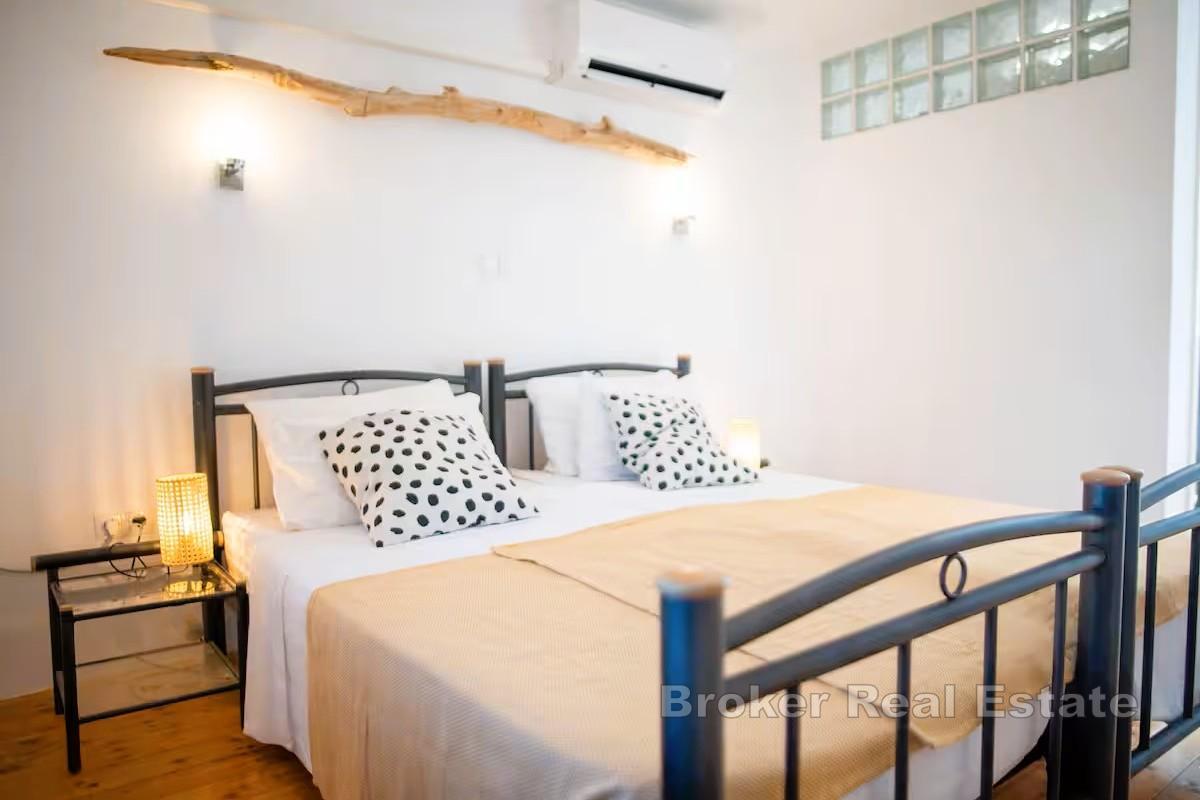 Maison en pierre dans un quartier calme - proche de la plage et des commodités