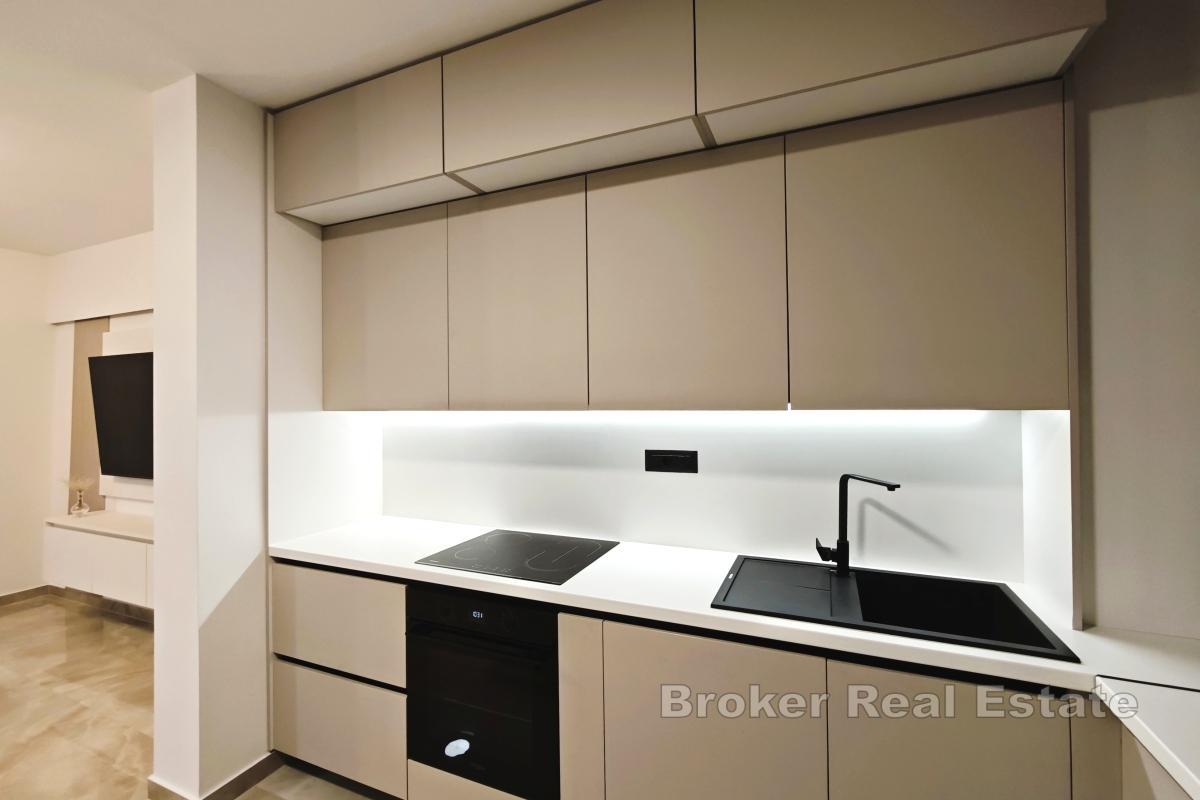 Moderno appartamento recentemente ristrutturato a Žnjan