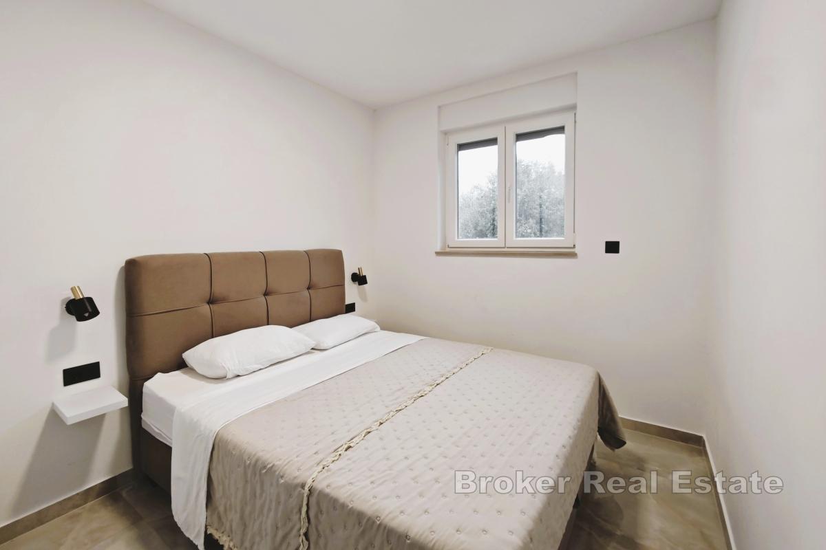 Nyrenoverad modern lägenhet i Žnjan