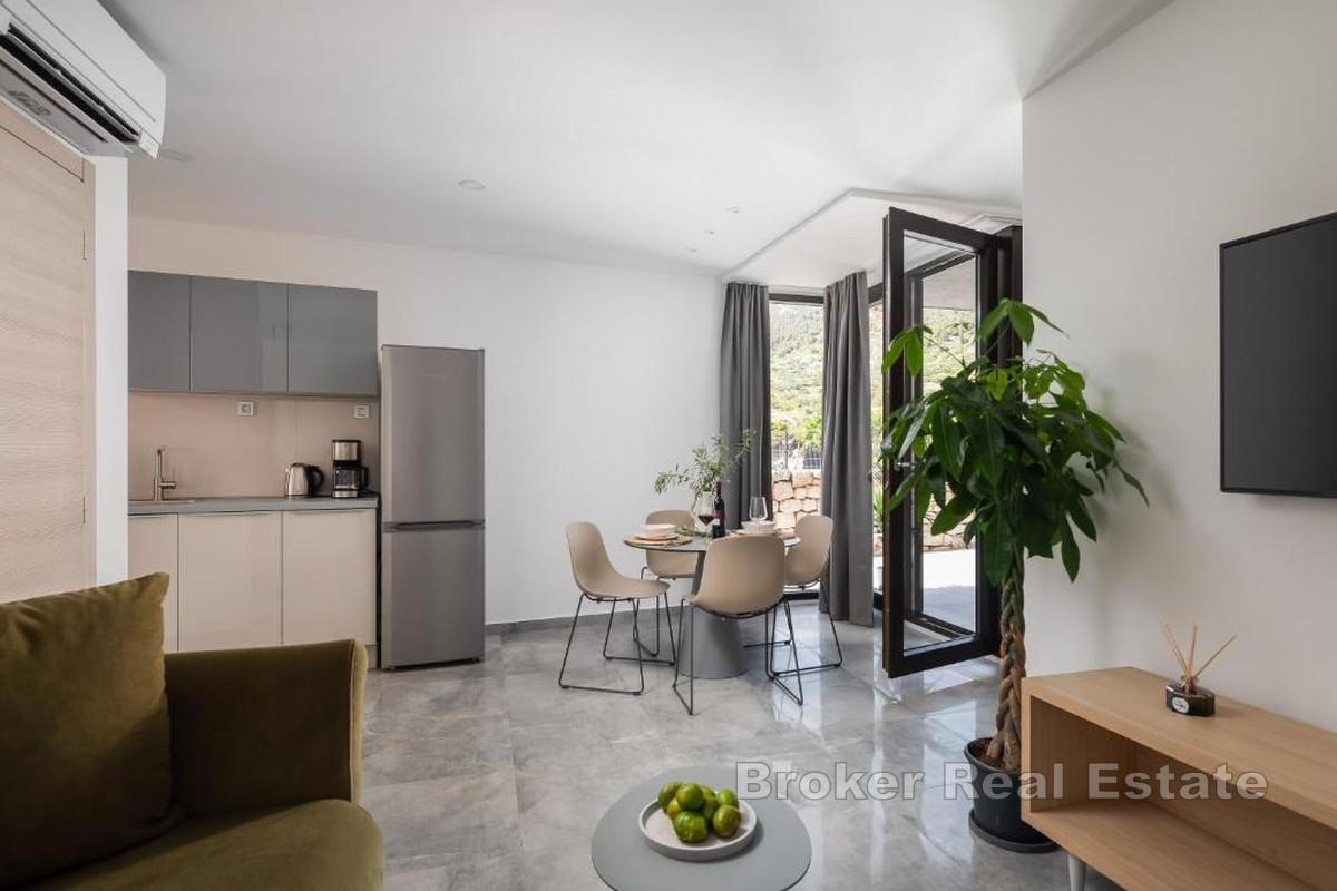 Nowoczesny apartament na parterze w nowszym budynku - Komiža