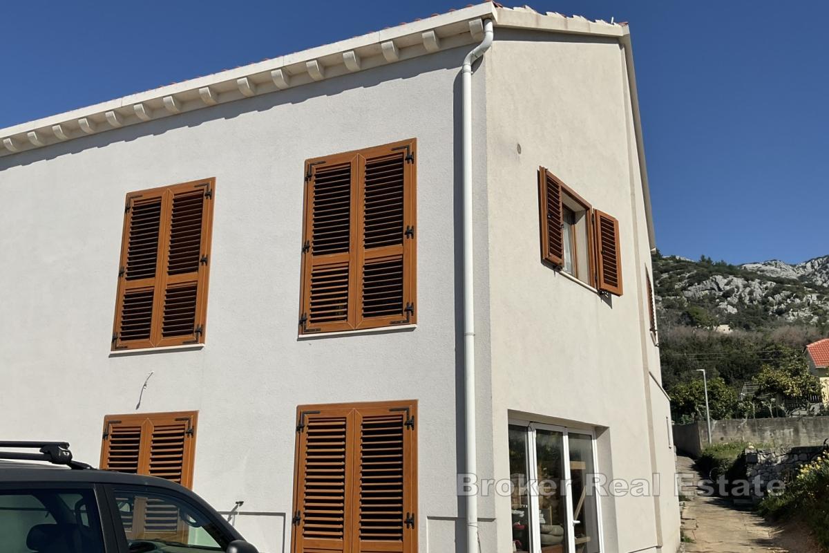 Dom w zabudowie bliźniaczej w spokojnej wiosce na półwyspie Pelješac