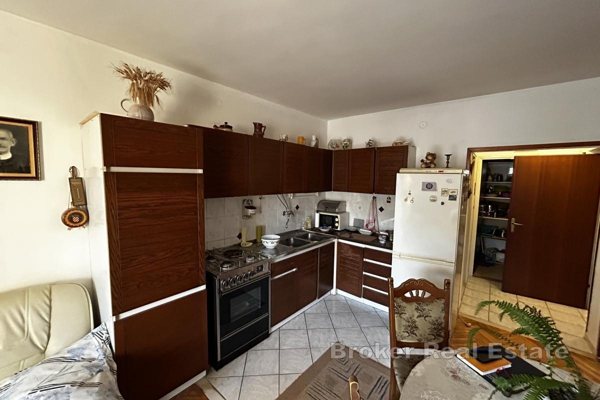 Attraktivt familiehus i en vakker kystlandsby