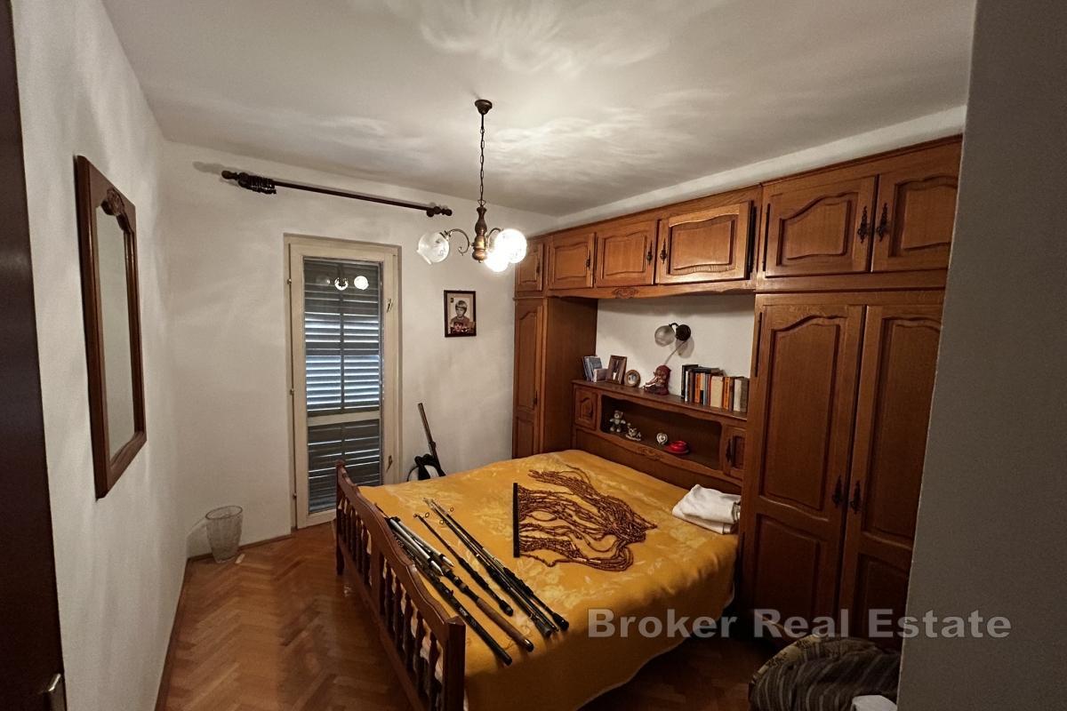 Attraktivt familiehus i en vakker kystlandsby