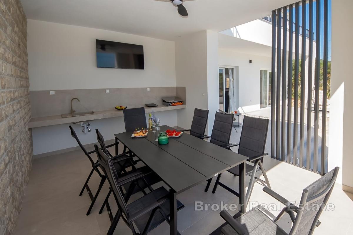 Nowoczesna willa z basenem