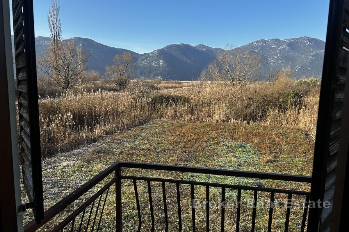 Dom z dużym potencjałem w spokojnej okolicy