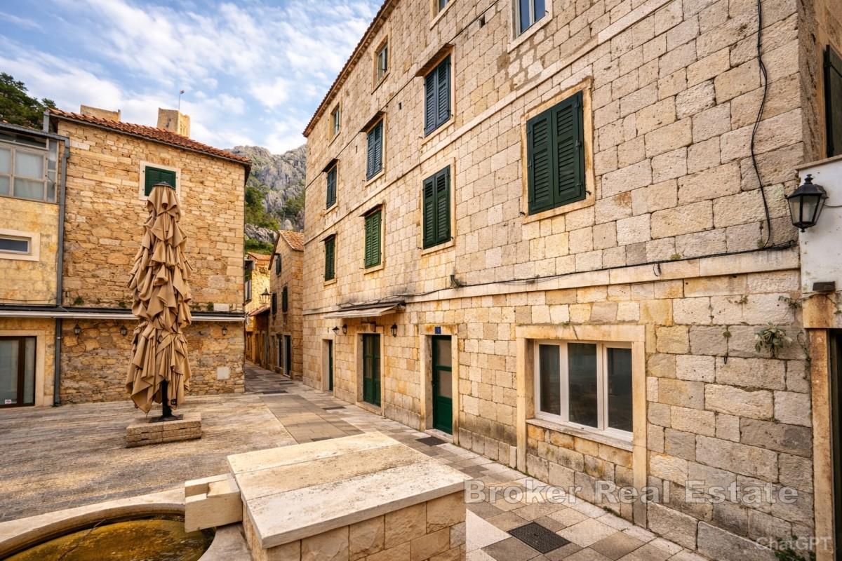 Steinhus i hjertet av Omiš