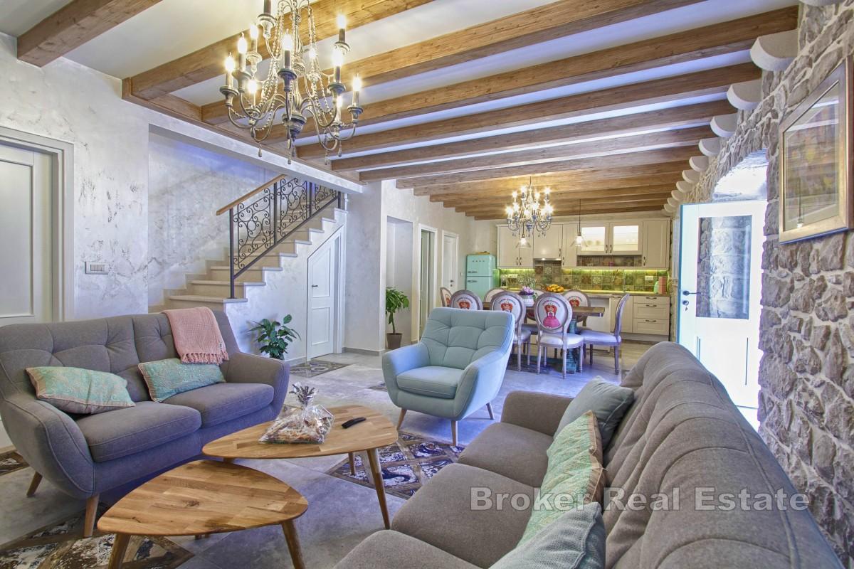 Luxueuse villa en pierre au cœur de la vieille ville