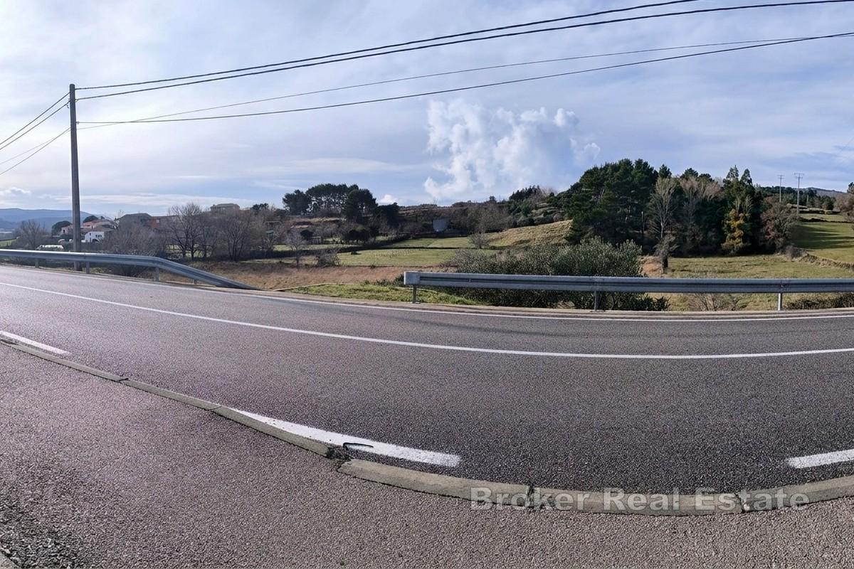 Tomt för byggnation