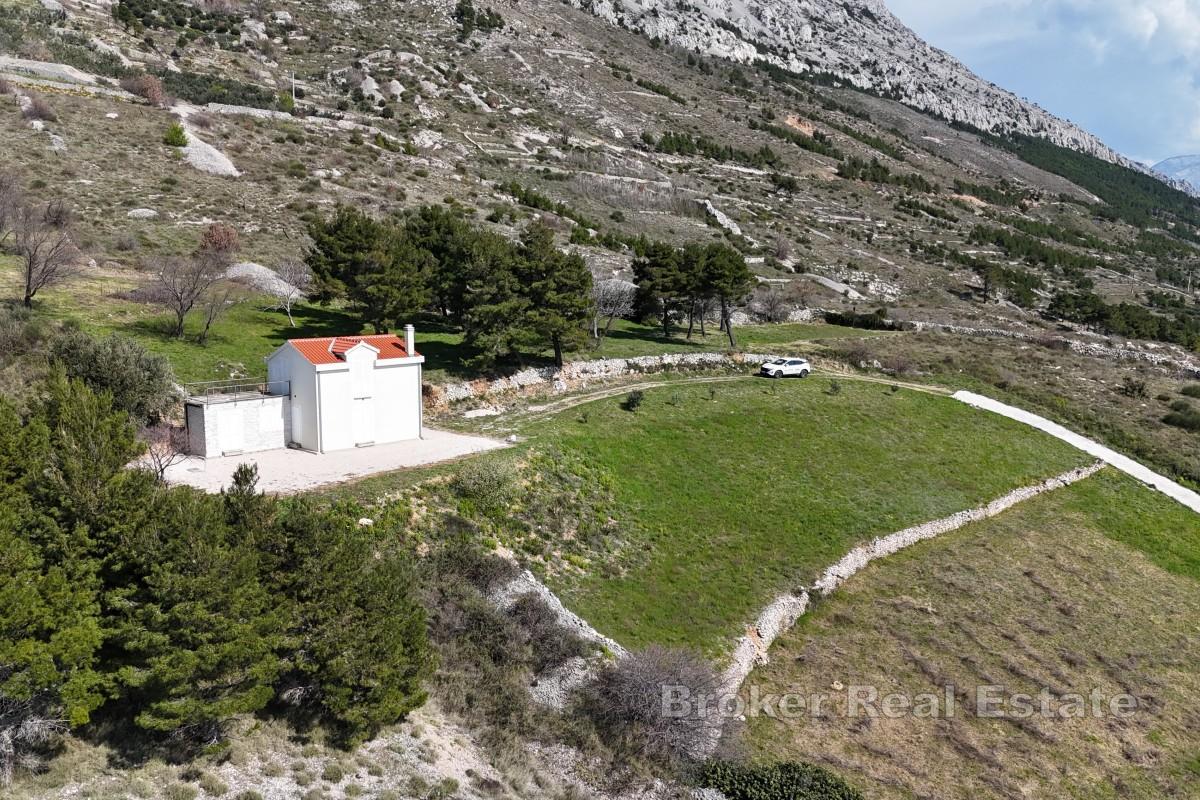 Terreno e casa con vista